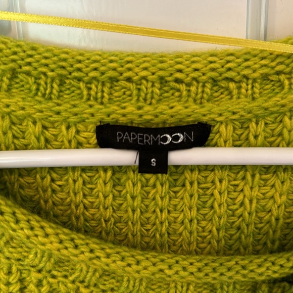 Paper moon Women’s Sweater. Size S - Picture 3 of 3